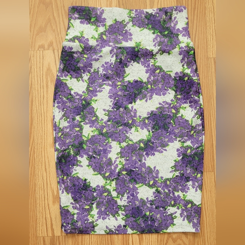 LuLaRoe Cassie Pencil Skirt